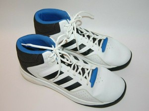 tenis adidas branco com listras pretas masculino