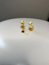 Hagen-Renaker 1950s Porcelain Ducklings Trio Miniature Figurines Wings Out 