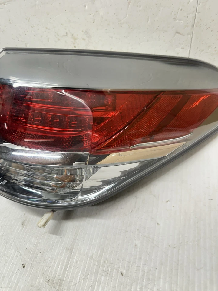 Luz trasera exterior pasajero derecho OEM 13 14 15 S9 2013-2015 Lexus RX RX350 RX450h Foto 2 de 4