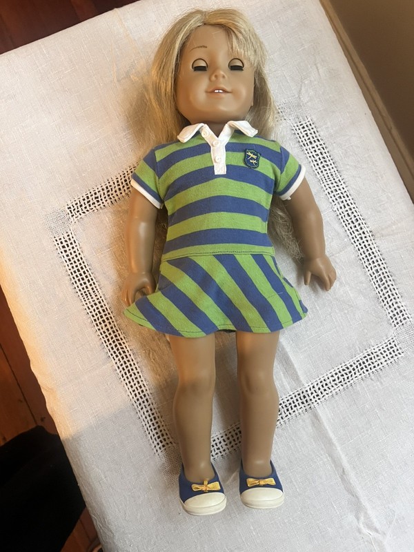 American Girl Doll Lanie Holland -  2010 Retired GOTY -18" Doll  LAINE
