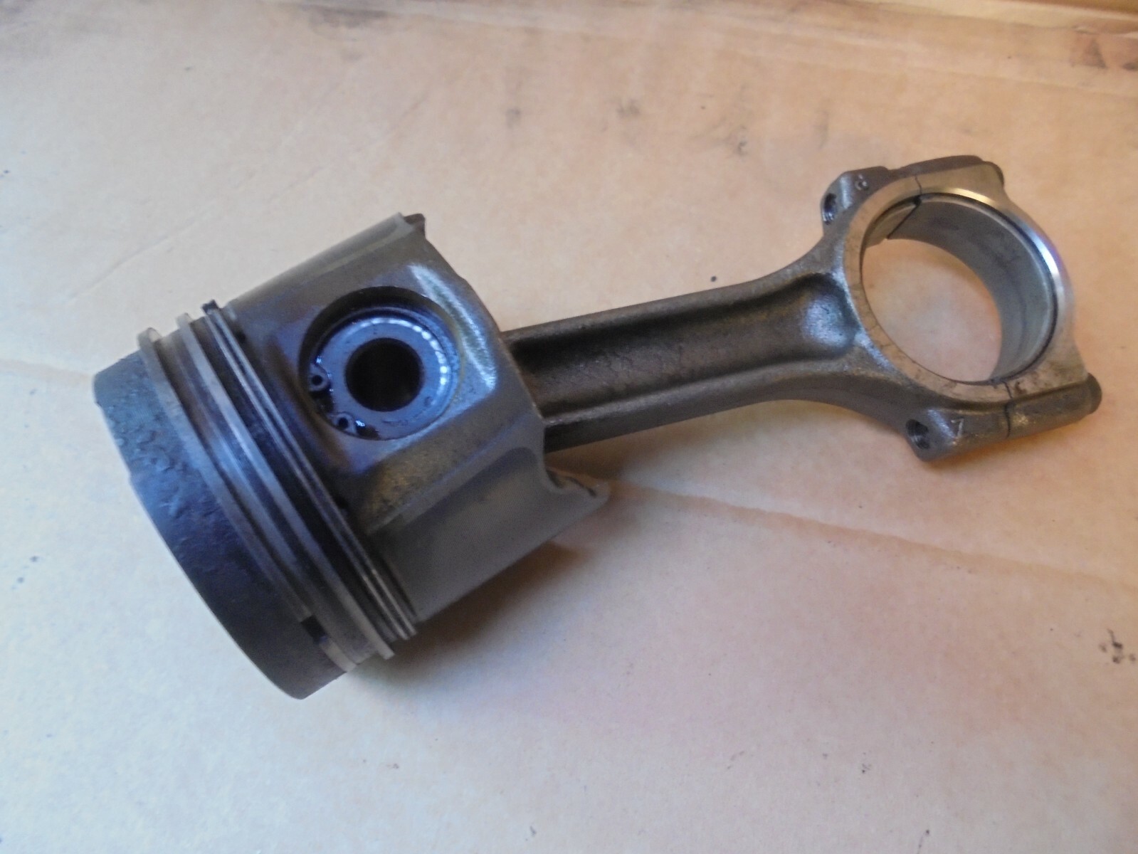 2002 Volvo S40 V40 1.9 TD Diesel Piston and Conrod Set