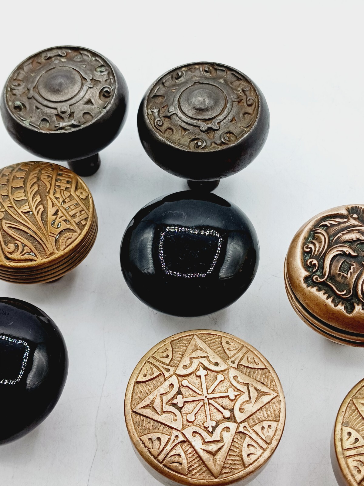 Mixed Lot of 13 Vintage Ornate Victorian Brass/Bronze/Glass/Porcelain