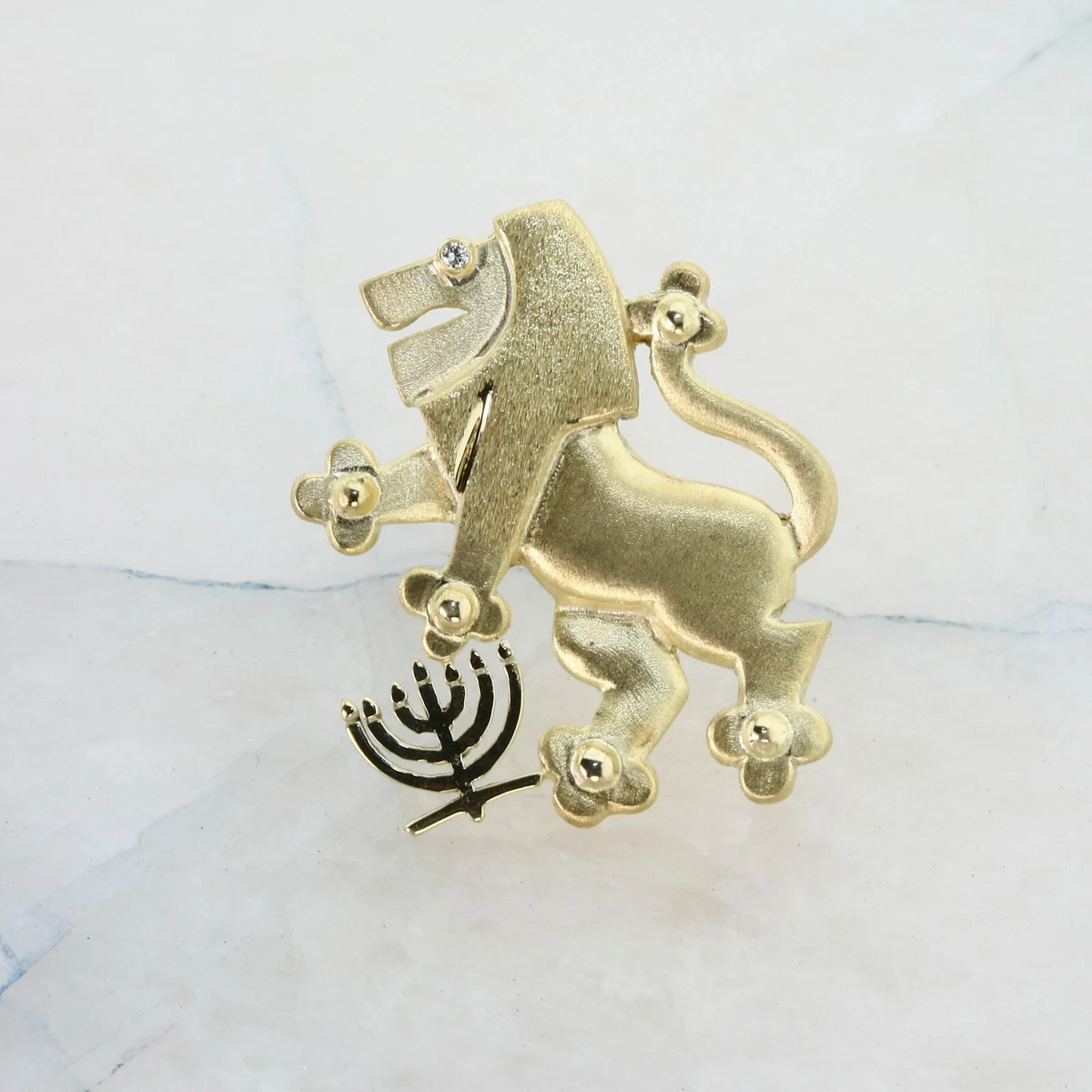 14k gold lion 2024 of judah pendant