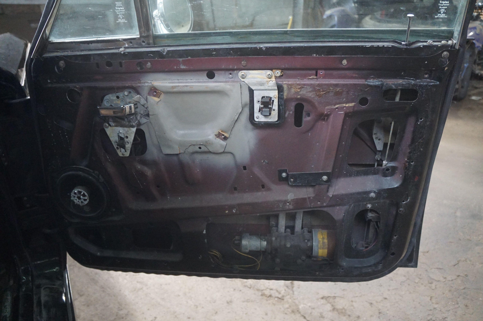 Front Right Passenger Door Assembly Black OEM Rolls Royce Silver Shadow 1973