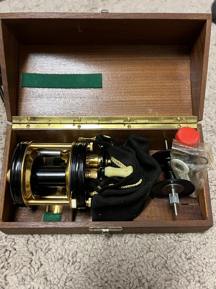 ABU Ambassaeur 5000 recod　復刻　中古　美品 Used Abu Garcia Ambassador 5000 Reel Fishing Vintage Fishing