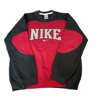 Nike Reworked Sweatshirt Herren M schwarz rot bestickt Spruch Logo Vintage Y2K