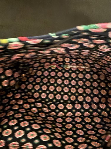 Vera Bradley Pleated Shoulder Bag Petal Paisley Quilted Shoulder  Bag NWT - Bild 4 von 9