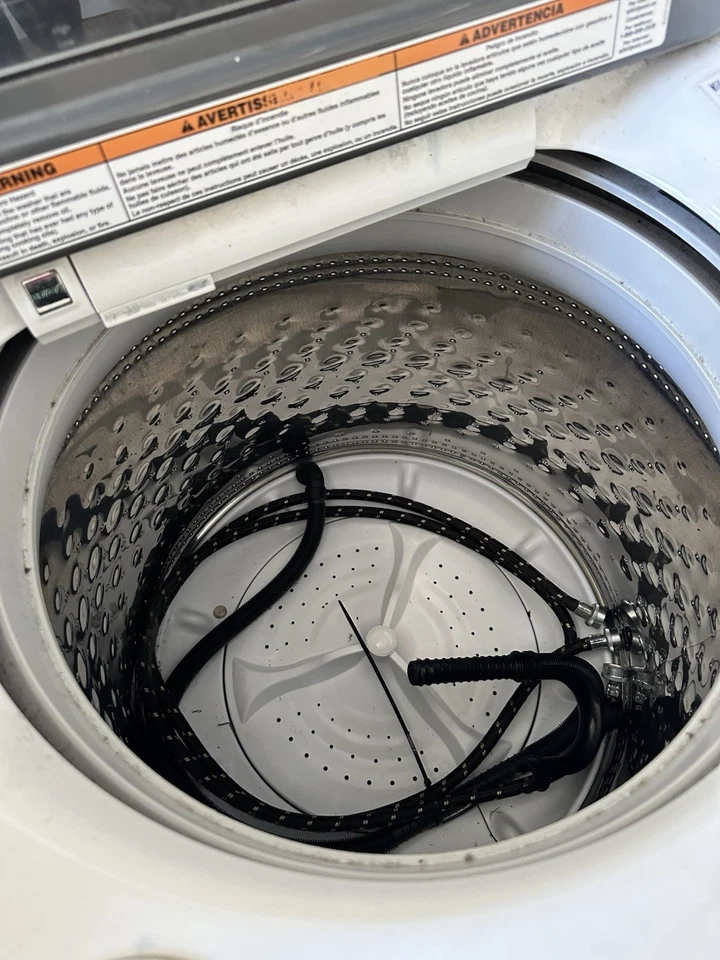 Whirlpool Washer and Dryer bundle (PRISTINE , Rarely Used) - Image 2 of 4