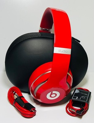 Beats Studio2台 & Solo 2 Wireless1台 レッド Beats Studio2台 & Solo 2 Wireless1台 レッド Beats Studio2台 & Solo