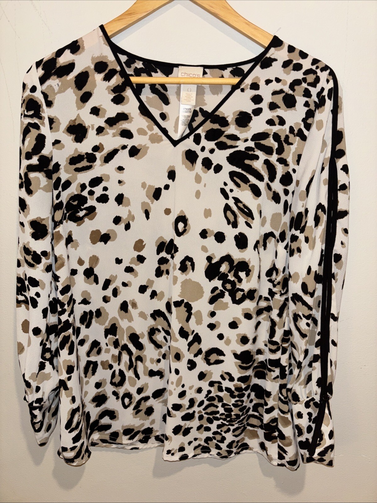 Chico's Top Women's 0 Animal Print Long Sleeve V-Neck Pima Cotton Brown Black