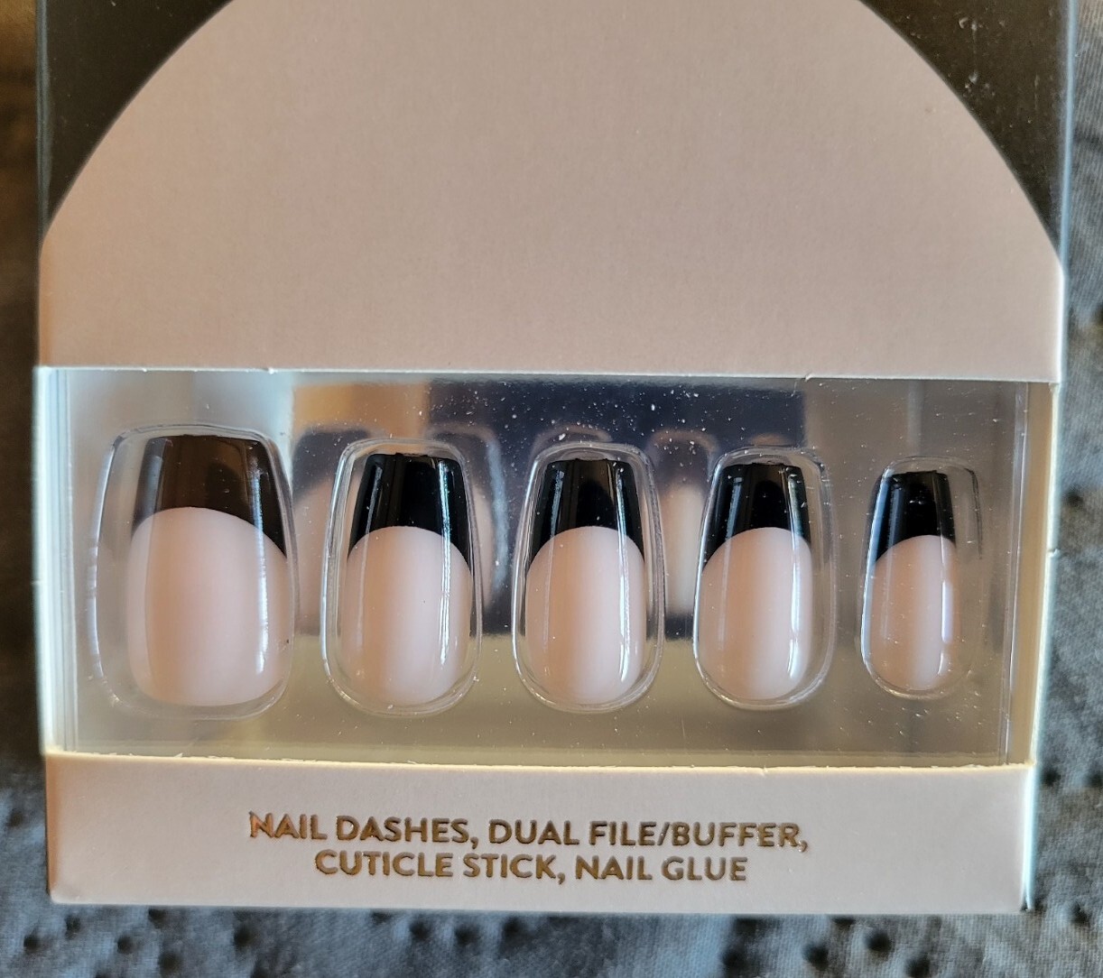 Red Aspen CARBON CRUSH, CHANTAL GLUE ON Manicure Nail PRESS ON Black FRENCH TIP