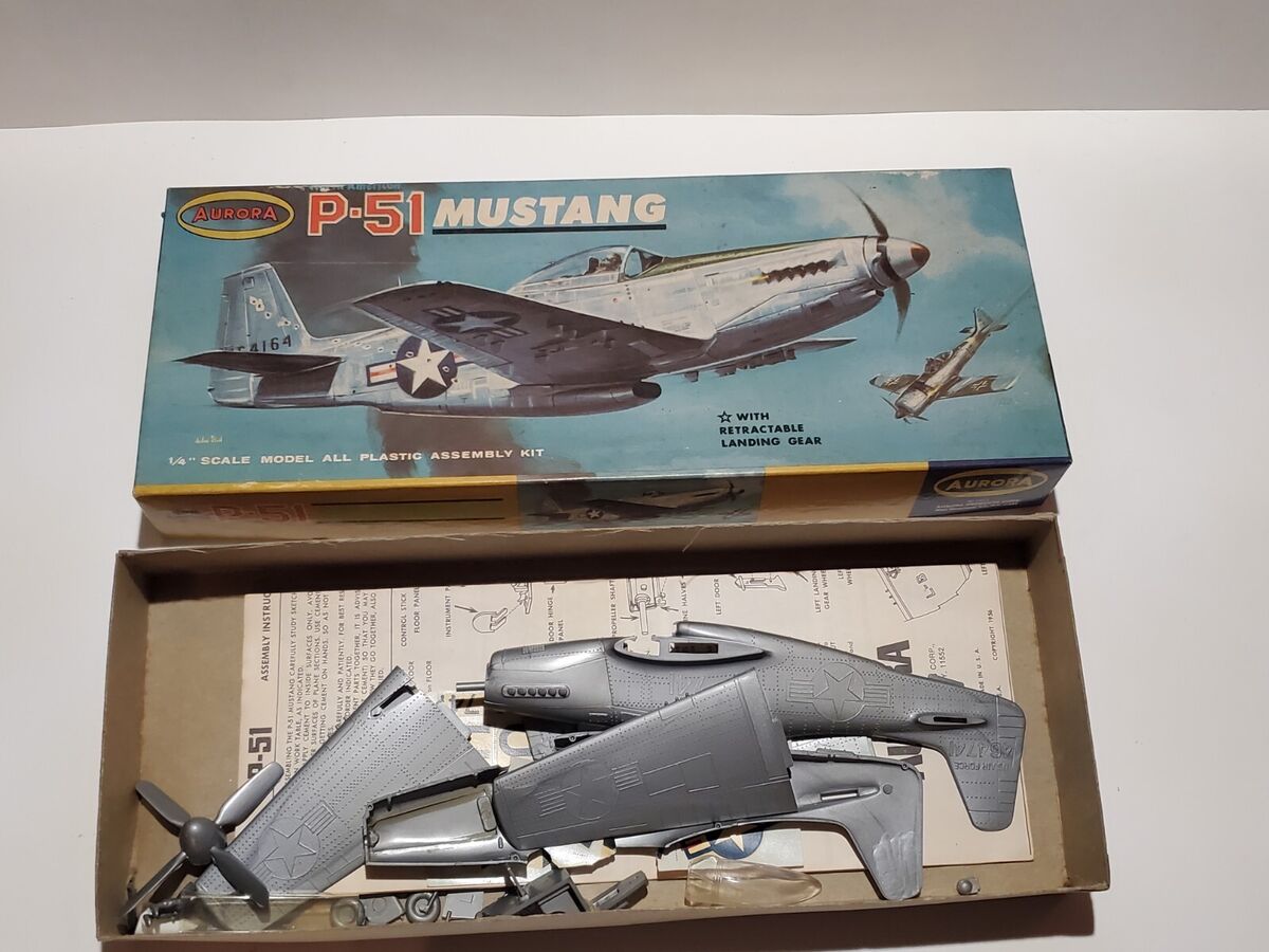 1964 Aurora P-51 Mustang WWII Fighter Plane 1:48 Scale 1964 Aurora P-51 Mustang WWII Fighter Plane 1:48 Scale