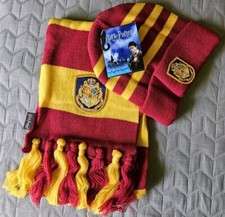 Harry Potter Hogwarts House Red Yellow Scarf Hat Set Unisex Any Age One size NWT