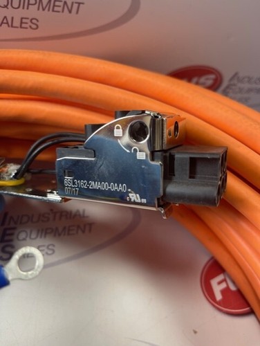 Desina AWM Style 22123 VM-1 Cable with Siemens 6SL3162-2MA00-0AA0 Connector - Picture 2 of 3