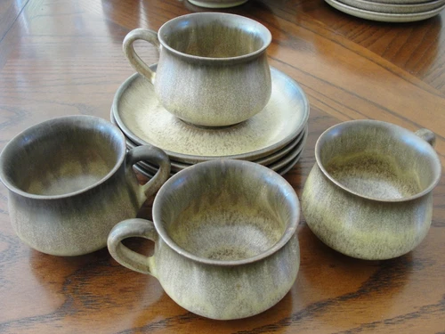 DENBY ROMANY 4CUPS AND 4 SAUCERS