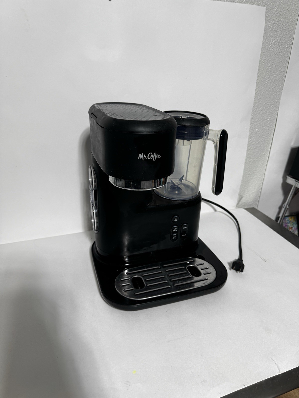 Mr. Coffee Frappe Single-Serve Iced and Hot Coffee Maker/Blender - Black 3 in 1