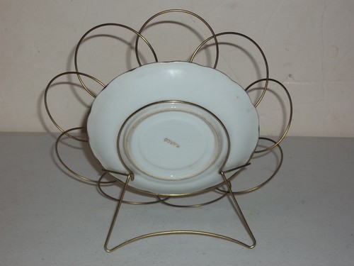 Vintage Marco Ceramic 5 3/4" Floral Plate Decorative 8 1/4" Metal Display Frame - Picture 3 of 7