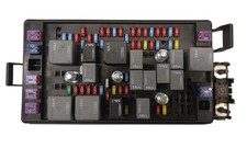 2008 Chevrolet Colorado 3.7l Engine Fuse Relay Box At 4wd Oem 2008 Chevrolet Colorado 3.7l Engine Fuse Relay Box At 4wd Oem