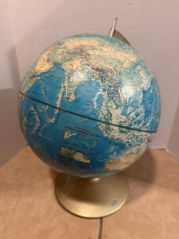 Rand McNally World Portrait Globe 12” Vintage 1970s Raised Relief W/Stand Rotate