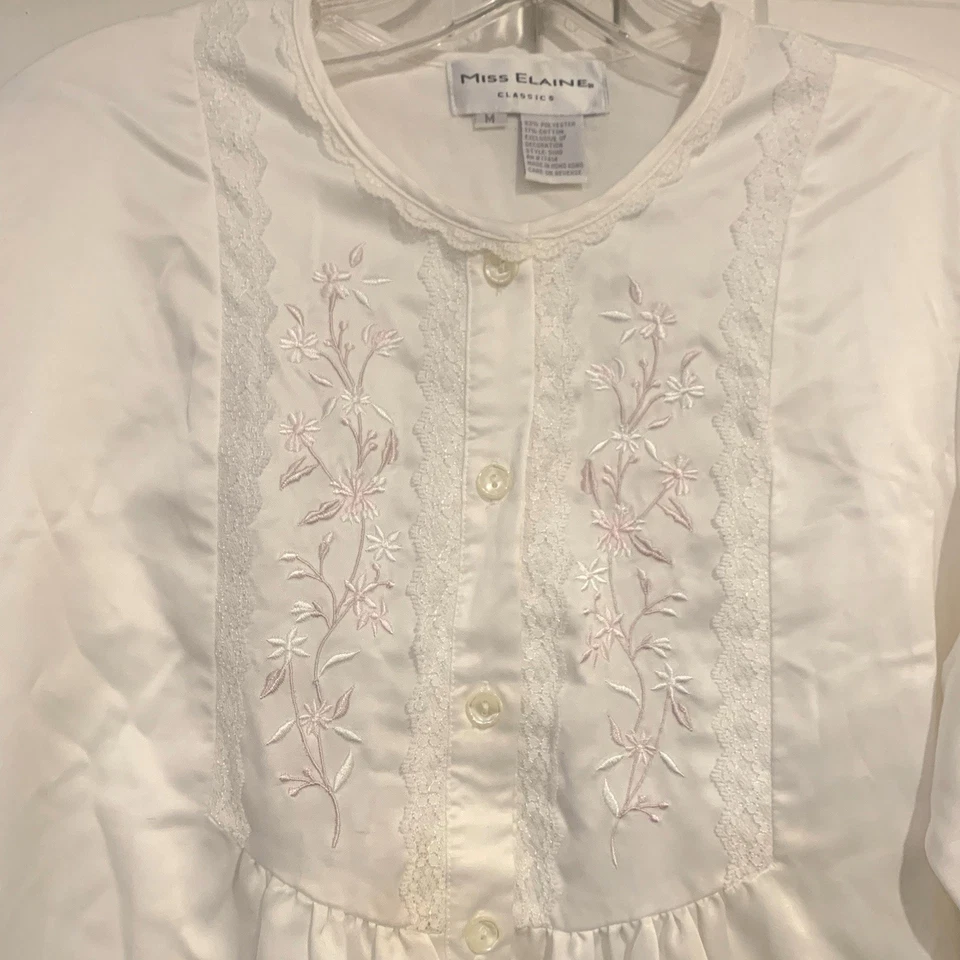 Camisón Miss Elaine Marfil Satinado con Interior de Algodón Bordado Botones Talla M Foto 2 de 4
