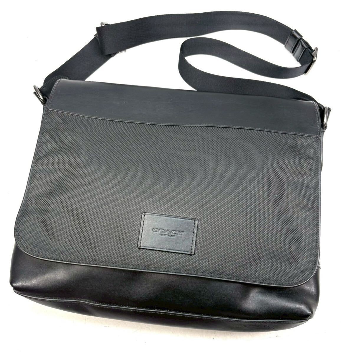 COACH Black Messenger Shoulder Bag for Men - Buy Now