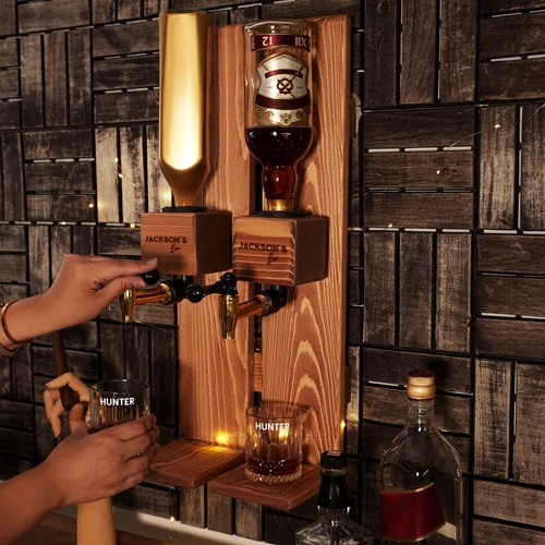 Wooden  Wall Mounted Whiskey Dispenser, Custom Engraved Spirit Rack with Taps - Afbeelding 15 van 18