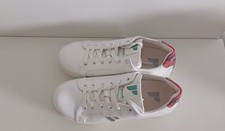 Weiße Sneakers von Paquetá