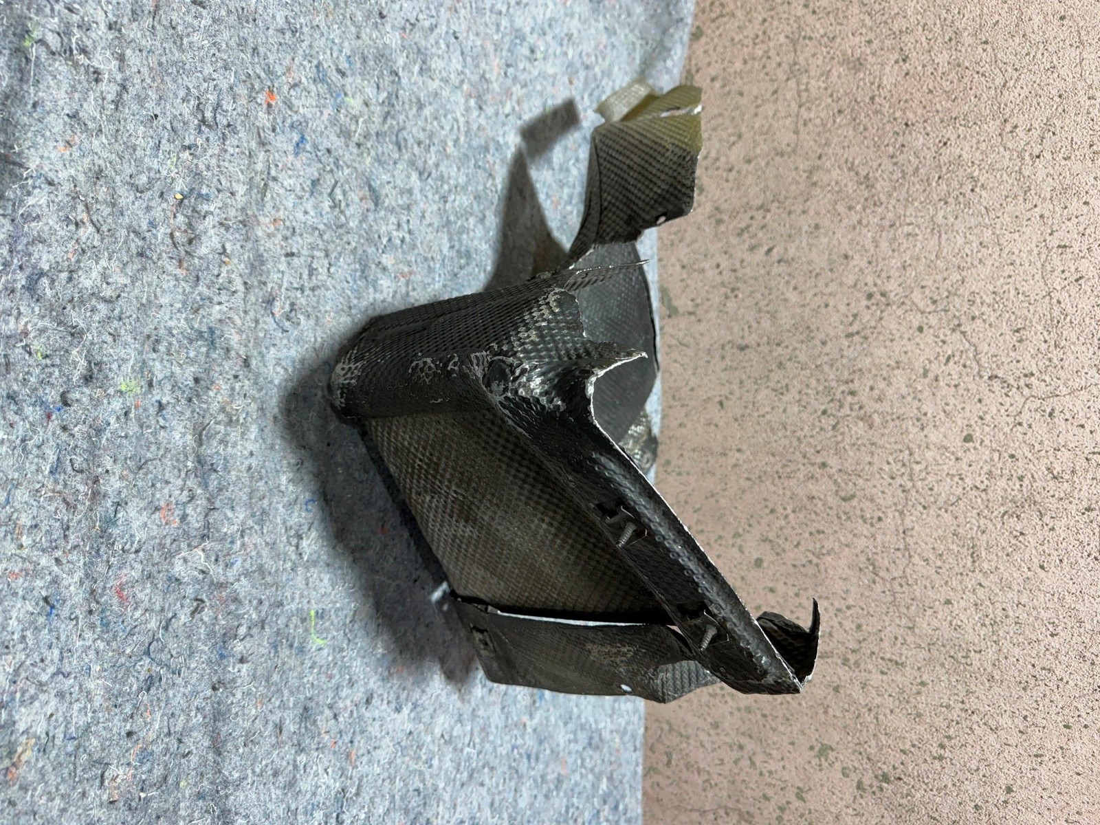 LAMBORGHINI GALLARDO LP560-4 OEM RH RIGHT EXHAUST INSULATION 400825646
