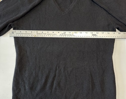 100% Cashmere Classic Black Pullover Sweater Apt. 9 Luxurious warm Sz L EUC - Picture 3 of 5
