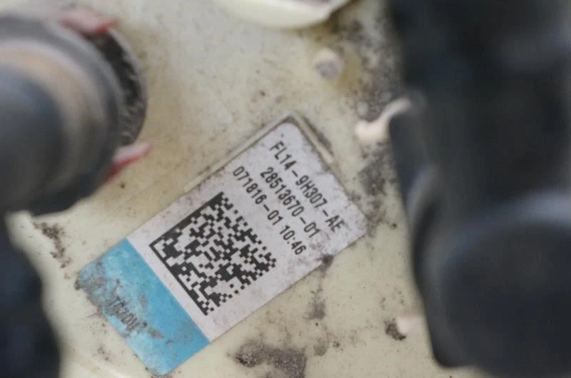 Conjunto de bomba de combustible Ford Expedition 2017 FL14-9H307-AE fabricante original Foto 4 de 4