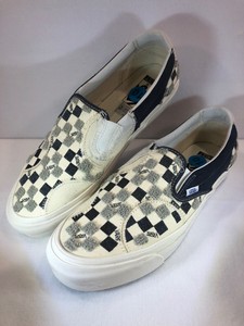 fuzzy checkered vans