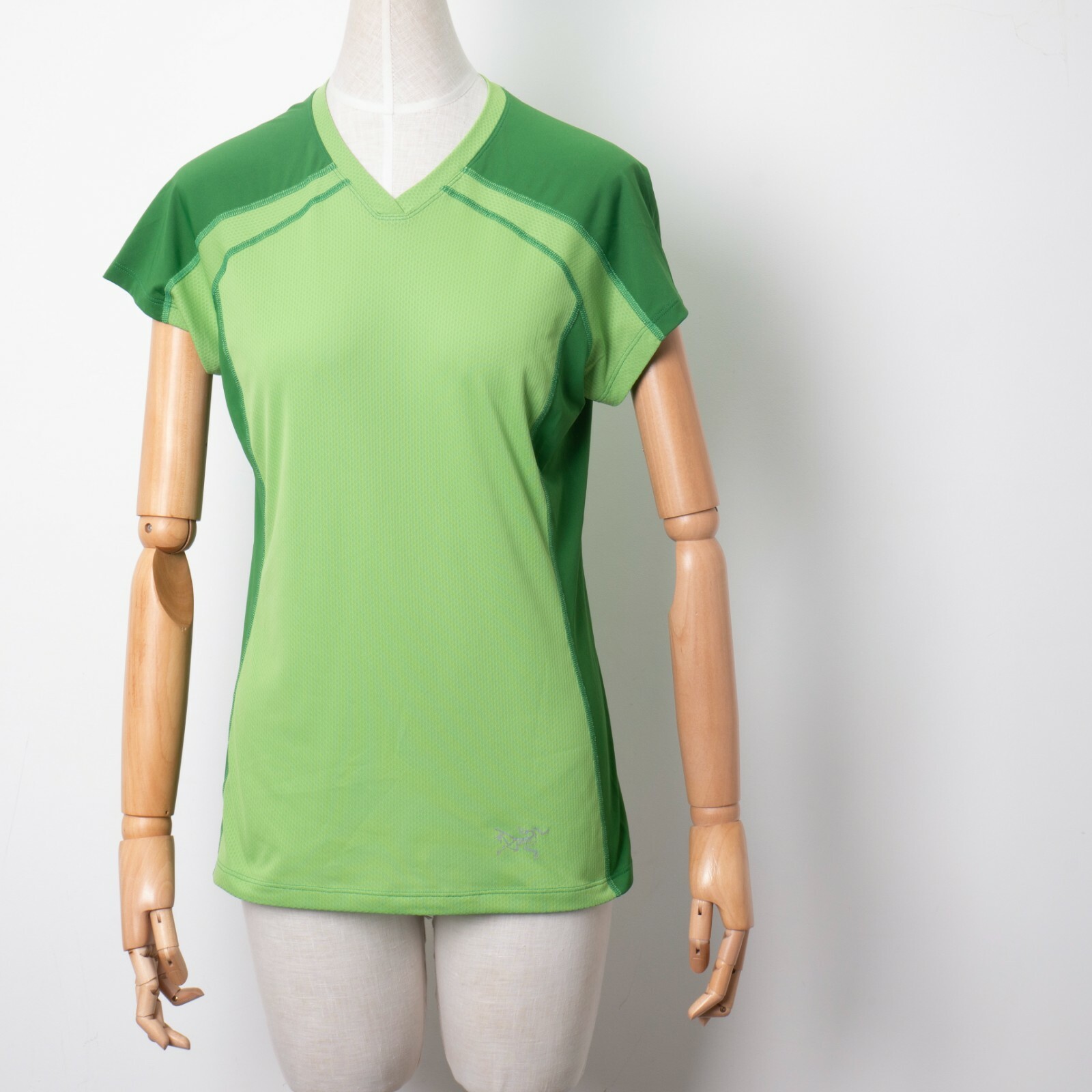 Arc'teryx T Shirt Donna Verde Asciugatura Rapida Elasticizzata Girocollo Manica Corta Taglia L