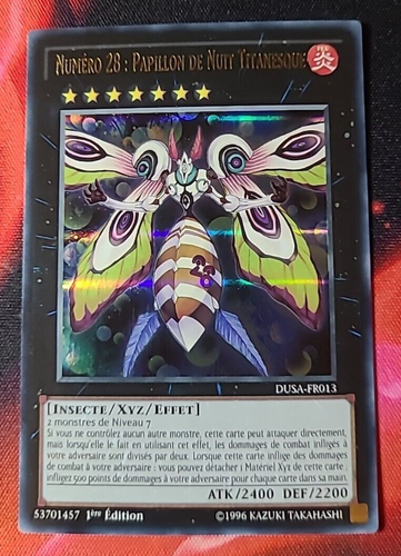 Yugioh Numero 28 Papillon De Nuit Titanesque 1st Ed. DUSA-FR013 Ultra Rare - Fr