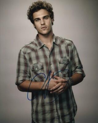 GREY DAMON signed Autogramm 20x25cm STATION 19 in Person autograph COA