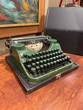 1929 Green Underwood 4-Bank Portable Manual Typewriter with Case thumbnail