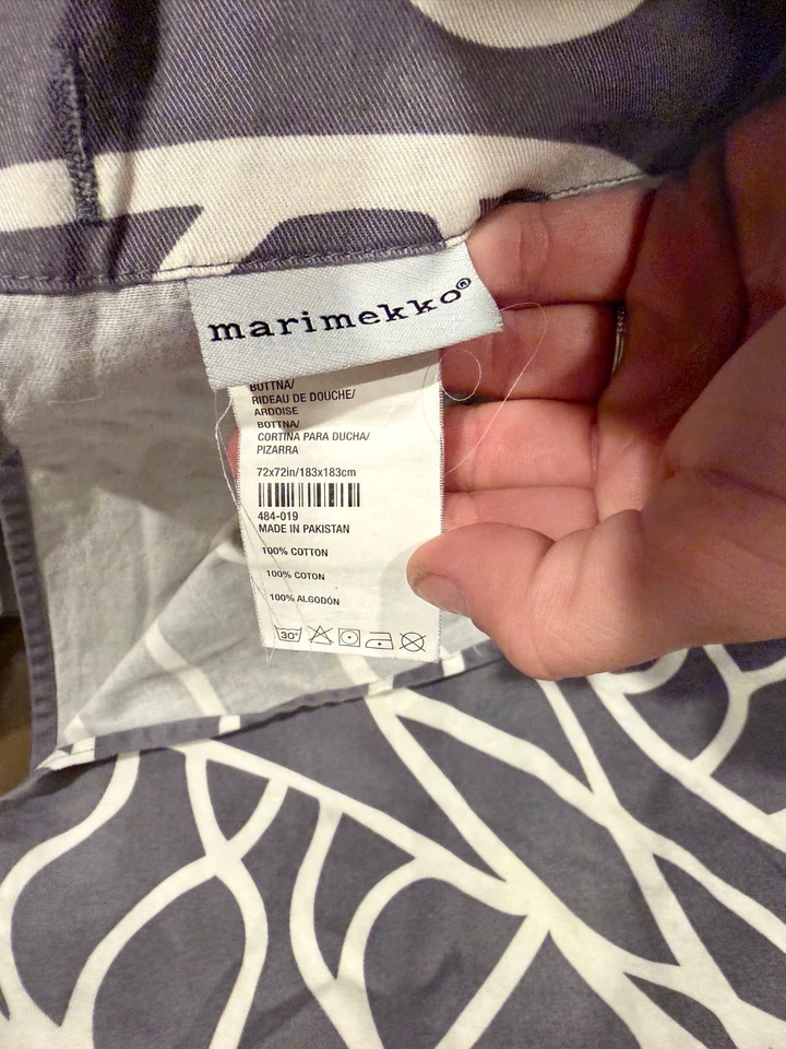 Marimekko Bottna Water Lily Print Shower Curtain Anna Danielsson 72X72 in - Image 3 of 4