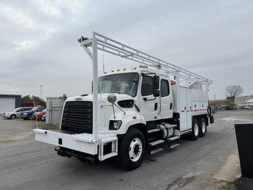 2016 Freightliner 108 SD Crew Cab with Palfinger PK11001 CM Crane