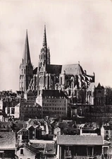 28 CHARTRES VUE D ENSEMBLE