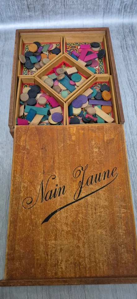 Magnifique Jeu ancien Nain Jaune bois jetons carton vintage décoration 1960's - Photo 3/4