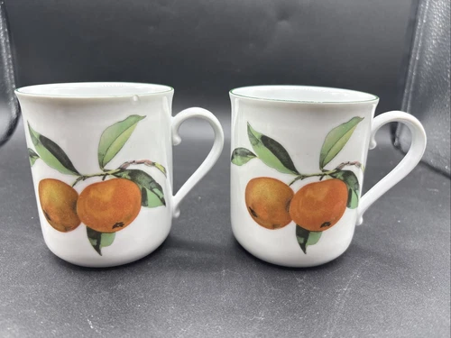 2 ROYAL  WORCESTER Evesham Fine Porcelain Mugs Cups Tea Coffee Fruit