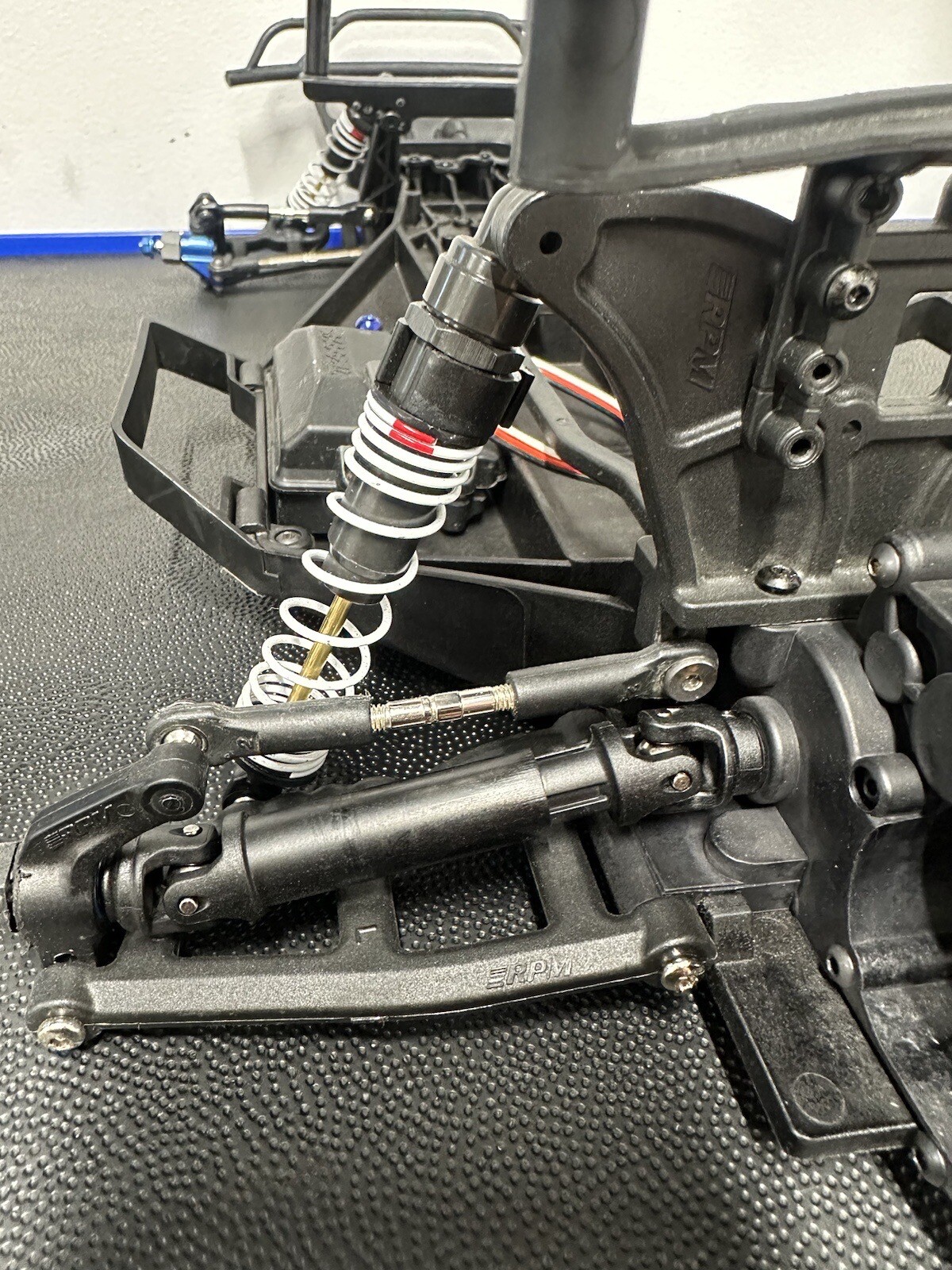 Built Traxxas Slash 2wd With Lcg Chassis, Big Bore Shocks, And Rpm