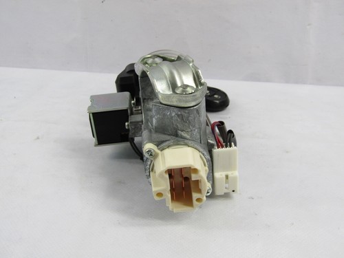 2011-2013 Subaru Forester Ignition Switch with Key 88215AG000 OEM - Picture 4 of 8
