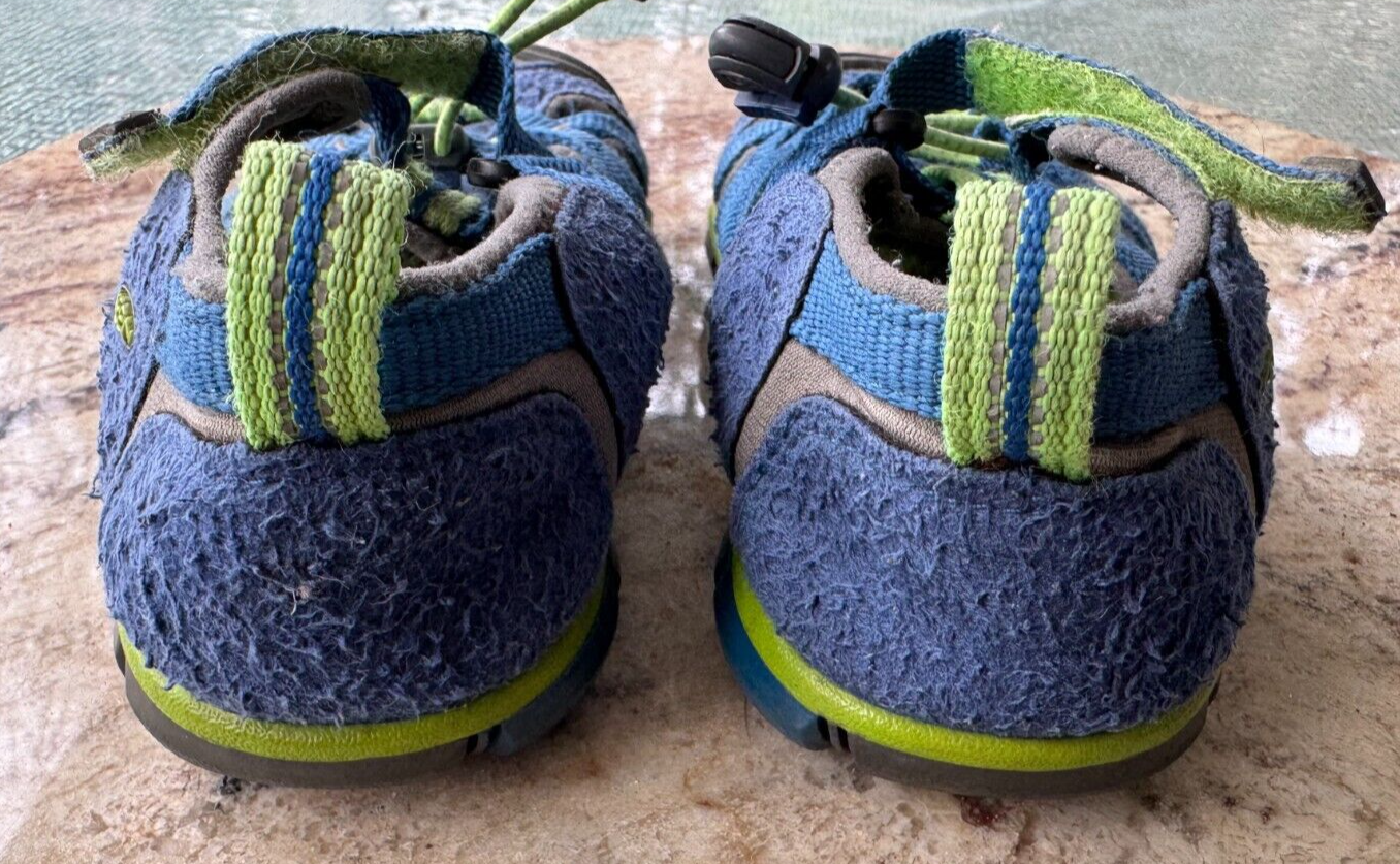 Scarpe sandali KEEN giovani 13 ragazzi Newport impermeabili punta chiusa blu acqua outdoor