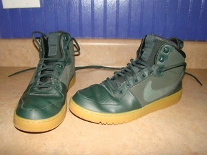 nike court borough mid winter green