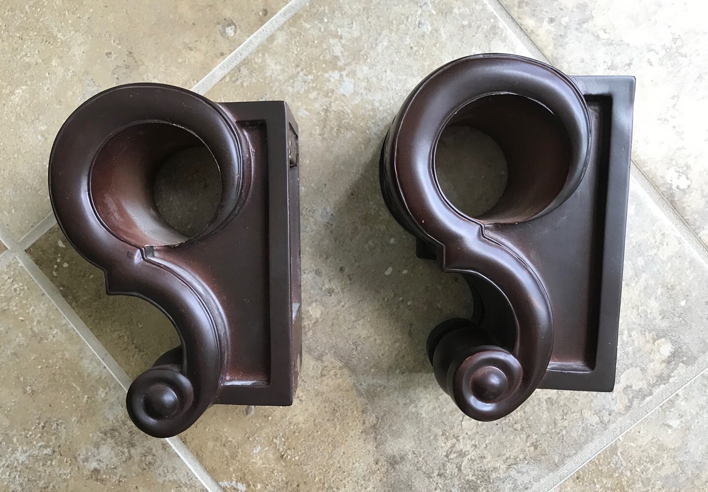 Set of 2 Large Brown Curtain Rod Wall Sconce Corbel Swag Holders 7 x 4.