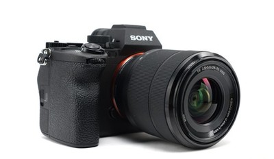 Sony Alpha a7 IV Mirrorless Digital Camera with FE 28-70mm f/3.5-5.6 OSS Lens
