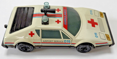 Airport Service 015 Krankenwagen 80er Jahre Vintage Spielzeug Sammlerstück