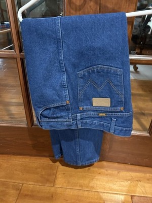 Wrangler NEW 13MWZ Prewashed Cowboy Cut Jeans