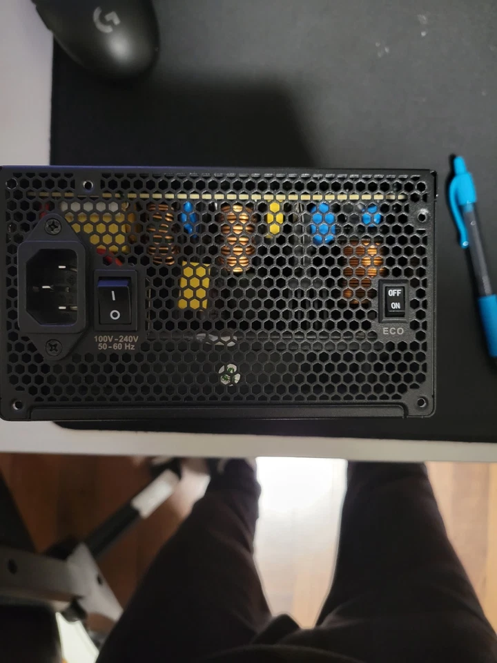 Fuente de alimentación totalmente modular EVGA Supernova G3 550W - 220-G3-0550-Y1 (leer descripción) Foto 3 de 4