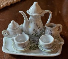 Miniature tea set: Andrea by Sadek